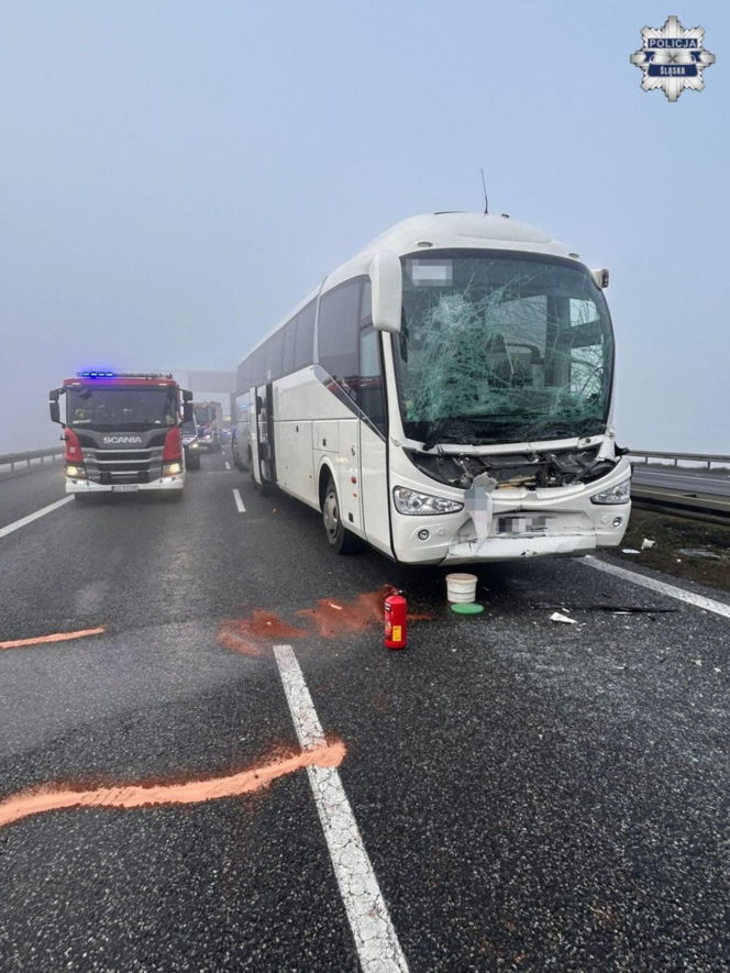 Karambol na autostradzie A4. Zderzyło się 7 samochodów
