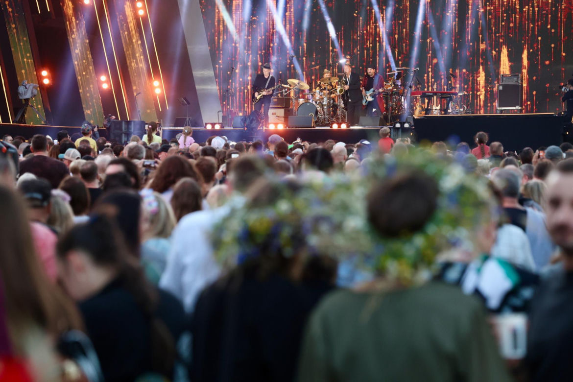 Tak Warszawa powitała lato. Wianki nad Wisłą 2024 
