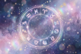 Horoskop na dziś, 10 maja - Gwiazdy zapraszają do refleksji nad tym, co w Tobie prosi o uwolnienie