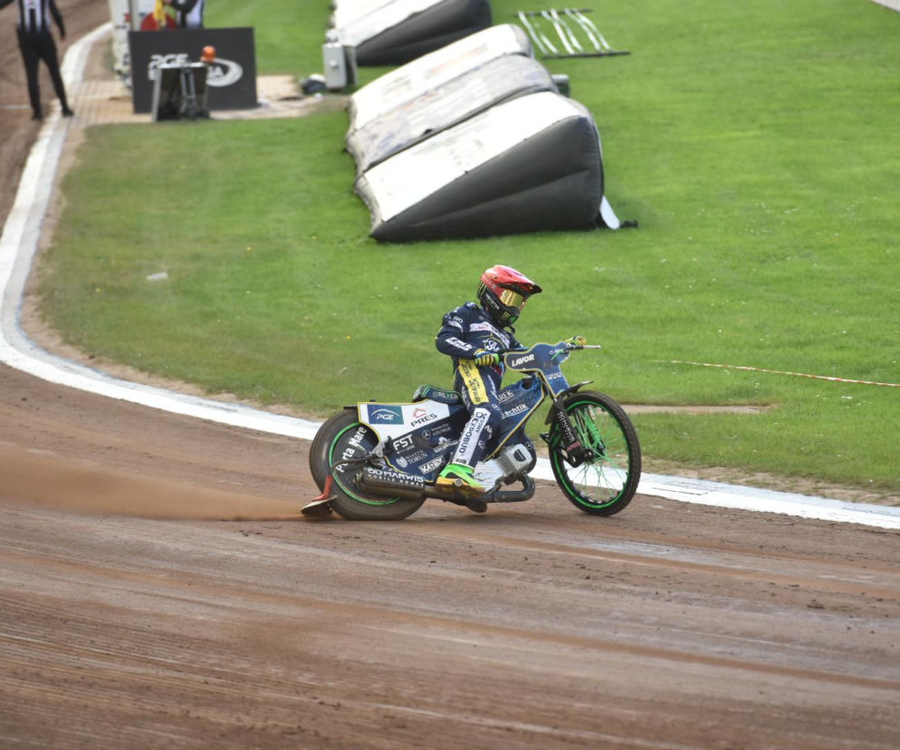 PRES Grupa Deweloperska Toruń na Motoarenie podczas meczu PGE Ekstraligi