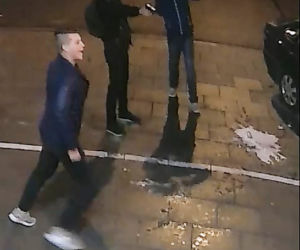 Rozpoznajecie tych mężczyzn? Szuka ich policja ze Śródmieścia [ZDJĘCIA]