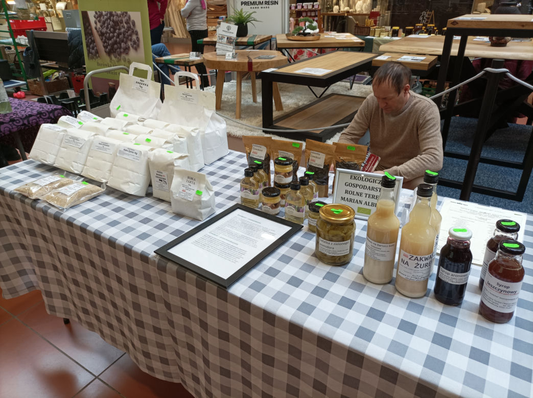 Stoiska wystawców na Targach Eco-Gala