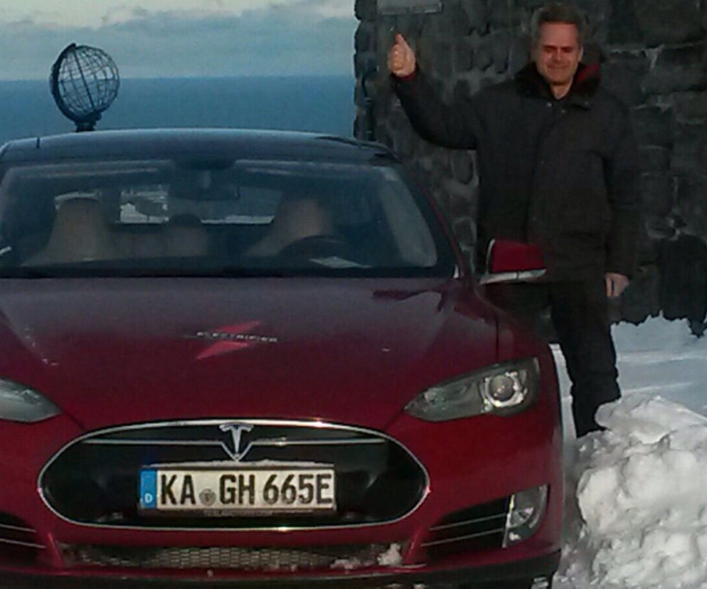 Tesla z rekordowym przebiegiem