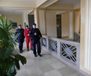 Ostrzelał braci i próbował zabić nożem znajomego. „Nie wiem, czy nim go uderzyłem”