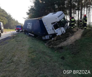 Tragiczny wypadek w podbydgoskim Stryszku. Nie żyje motocyklista! [ZDJĘCIA]