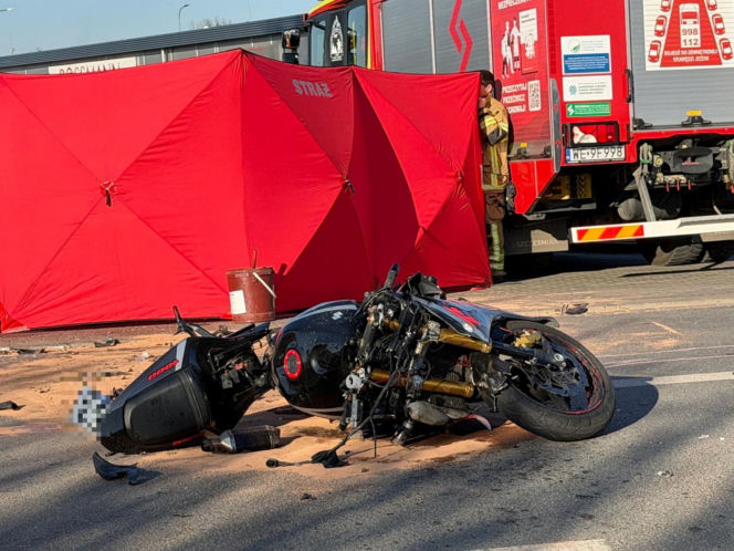 Dwa śmiertelne wypadki na drogach Mazowsza. Rowerzysta i motocyklista zginęli po potrąceniu