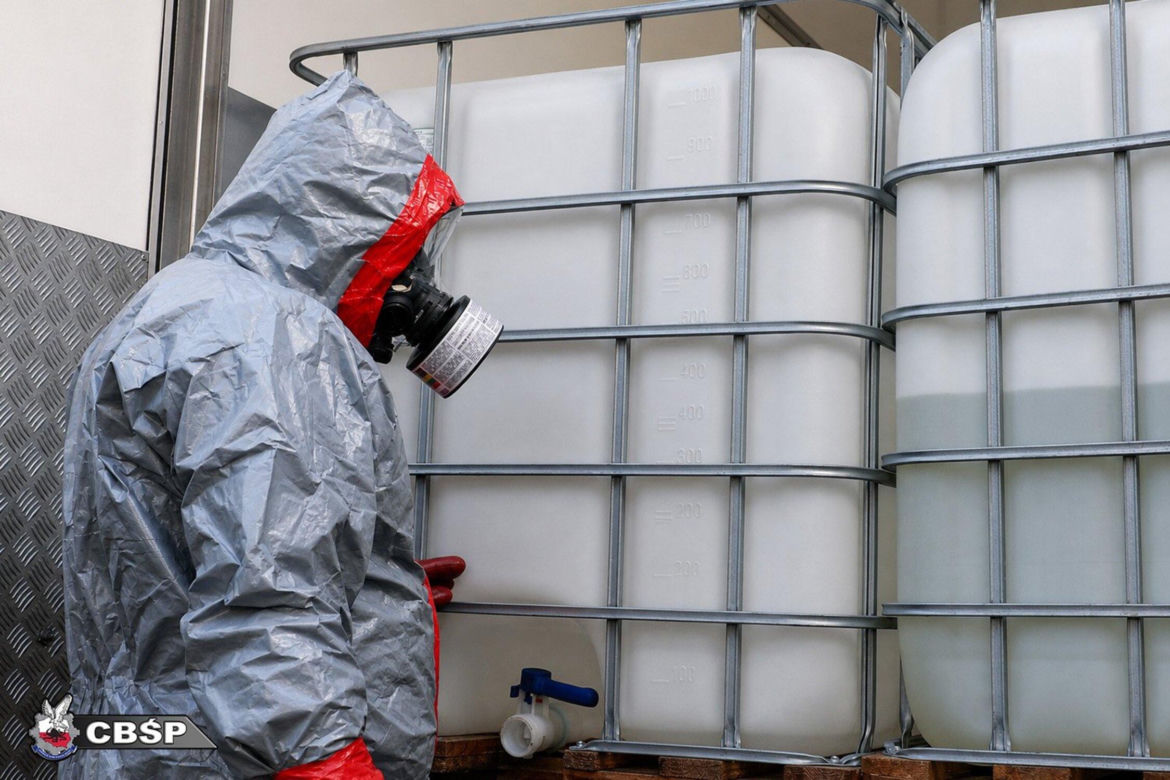 Wielkie wejście służb do laboratorium klofedronu na Mazowszu