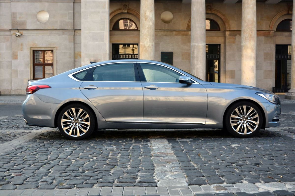 Hyundai Genesis 3.8 V6