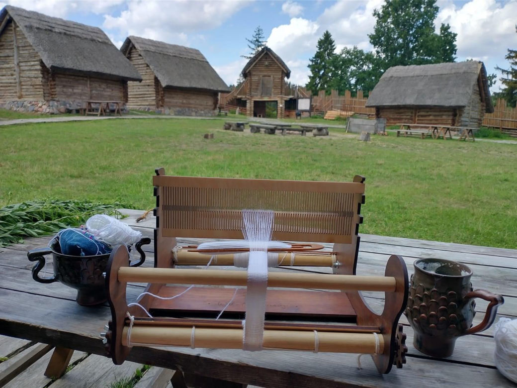 Osada w Przywidzu. To tutaj odbywa się wiele rodzimowierczych rytuałów 