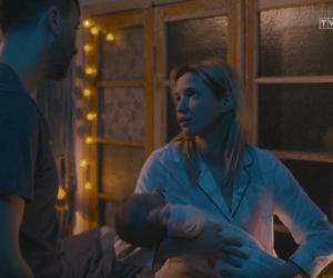 Na dobre i na złe odc. 803. Emilka (Sara Lesiczka), Dominika (Paulina Gałązka), Marcin (Filip Bobek)