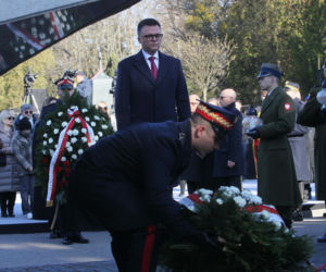 Obchody 16. rocznicy katastrofy smoleńskiej. Powązki