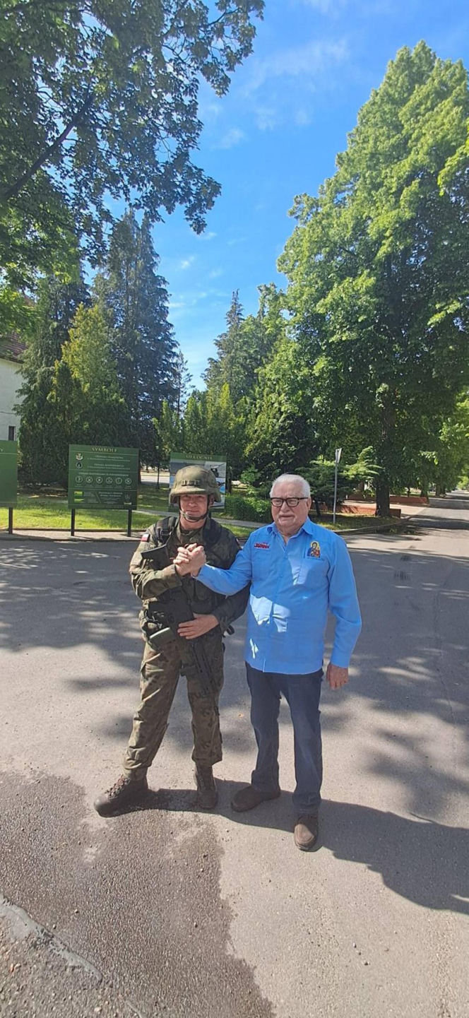 Jedni hucznie świętowali rocznicę wyborów z 1989 r., inni dusili prawdziwki