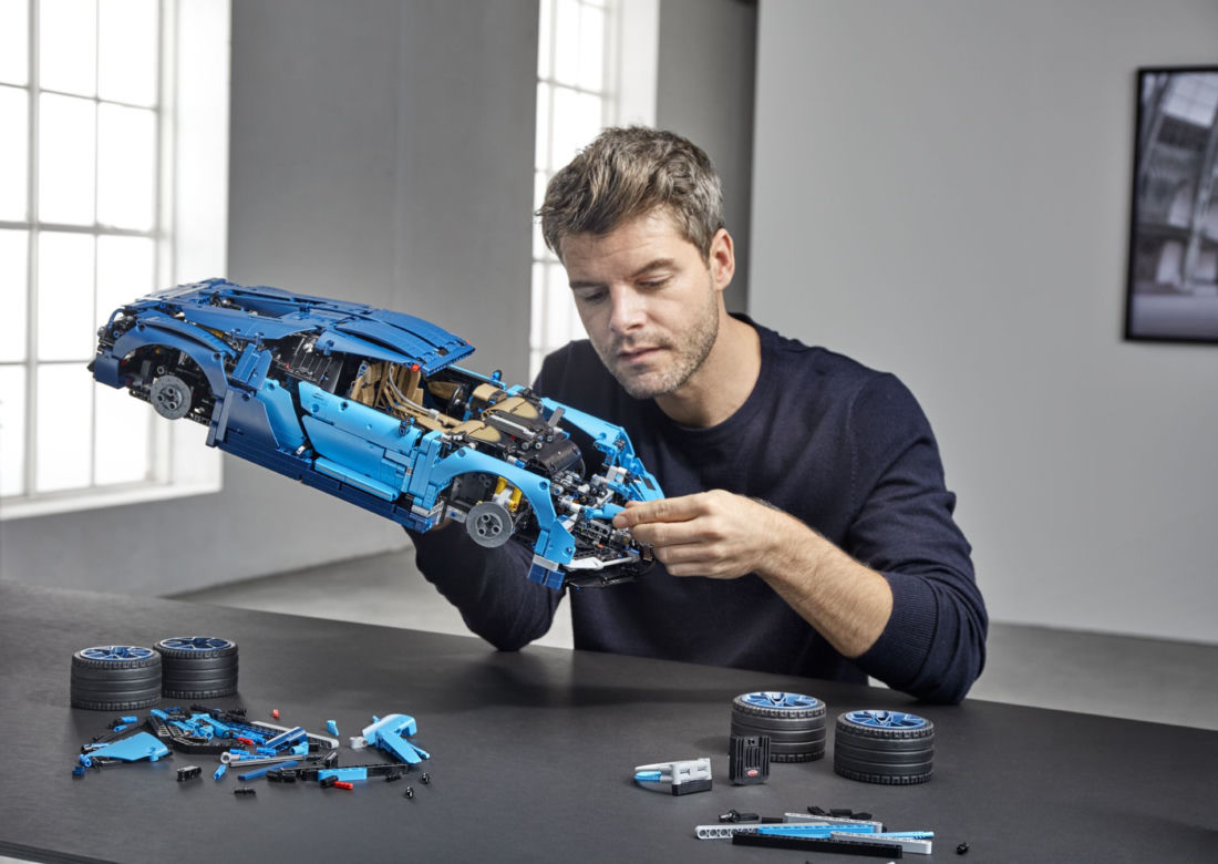 Bugatti Chiron z klocków LEGO