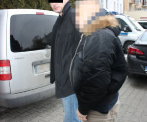 Wyłudzili mieszkanie od inwalidy