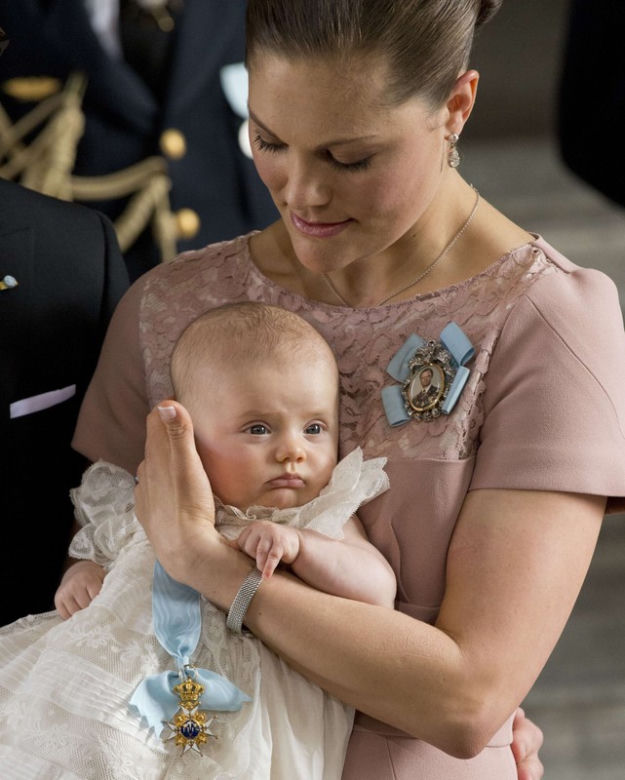 Księżniczka Wiktoria ze Szwecji ochrzciła córkę Estelle
