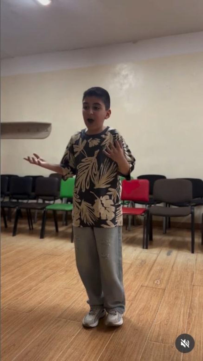 To nasza największa konkurencja na Eurowizji Junior! Albert Armenakyan zaczął śpiewać w wieku sześciu lat