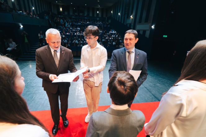 Najzdolniejsi uczniowie odebrali stypendia Prezydenta Miasta Siedlce