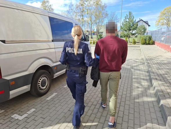 Oglądał dom na sprzedaż w powiecie lęborskim. Czujni właściciele wezwali policję, finał w więzieniu