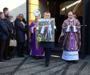 Pogrzeb ofiar tragedii w Bukowinie Tatrzańskiej