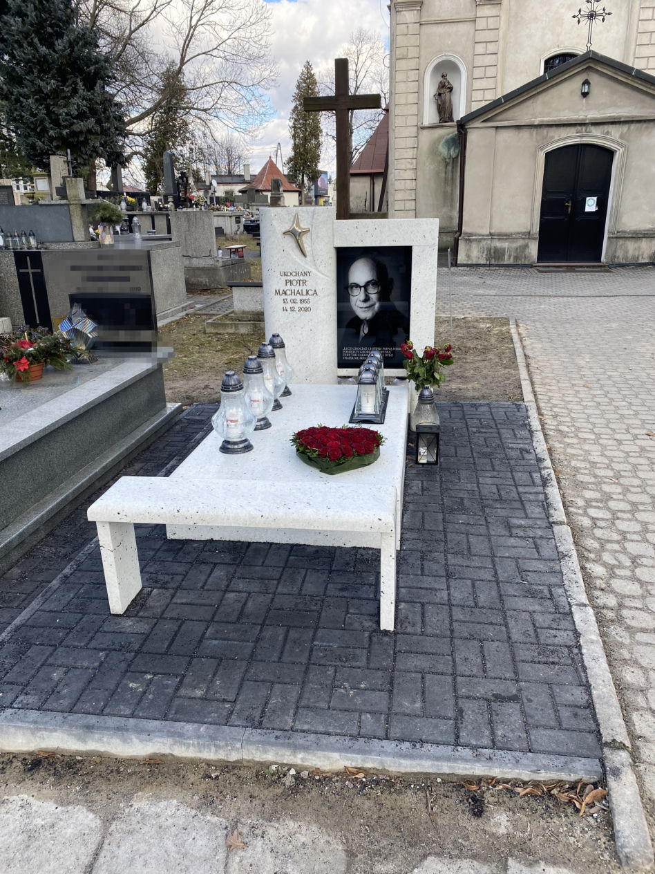 Wyznała Machalicy miłość na nagrobku