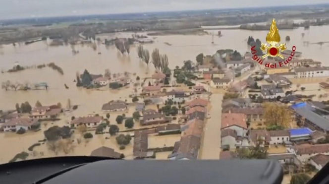 Lawina zmiażdżyła dom. 32-latek zginął, ratując kobietę