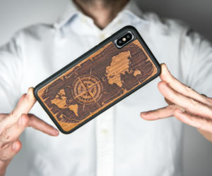 Drewniane etui na telefon