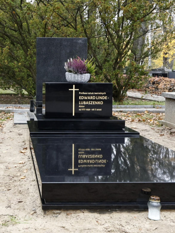 Grób Edwarda Linde-Lubaszenki 