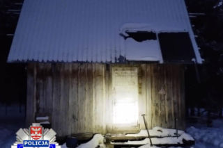 John Rambo z Ciechanowa zatrzymany. Zbudował kryjówkę, by uniknąć policji!