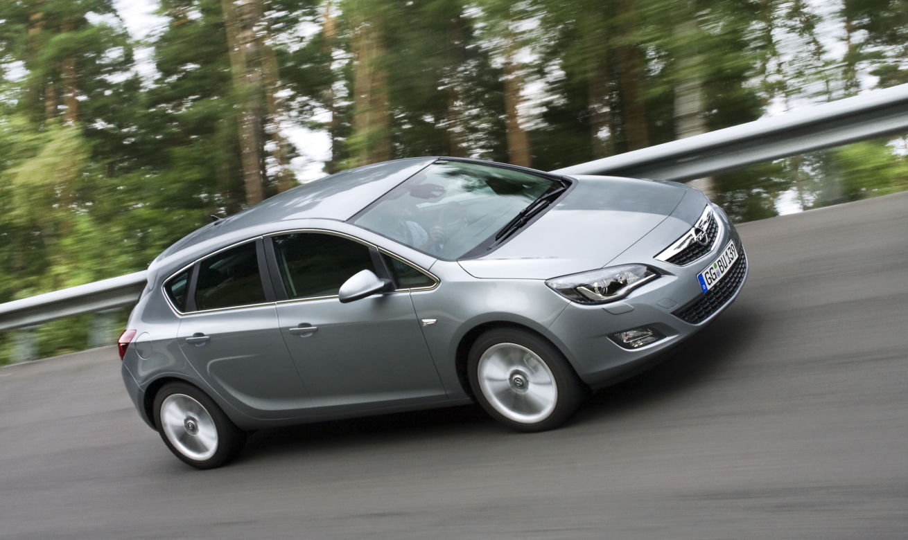Opel Astra IV