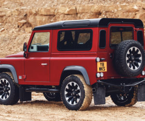 Land Rover Defender Works V8 - 70th Edition