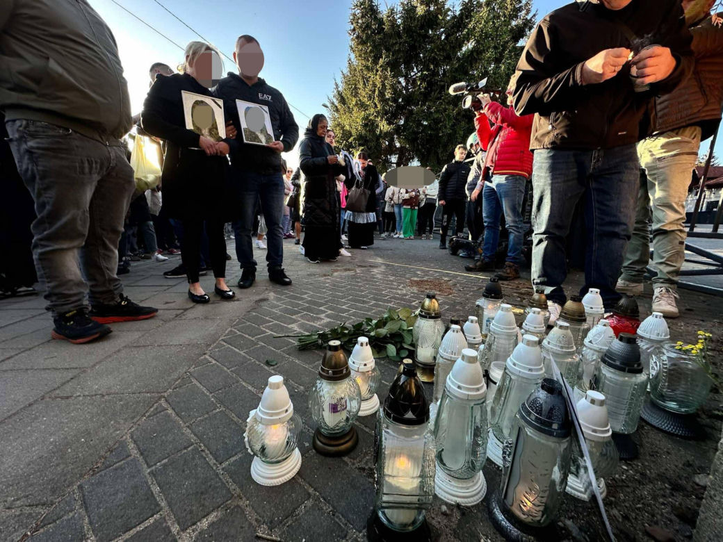 "Na takie rzeczy nie ma słów". Mieszkańcy Mławy przeszli w marszu ku pamięci zamordowanej Mai