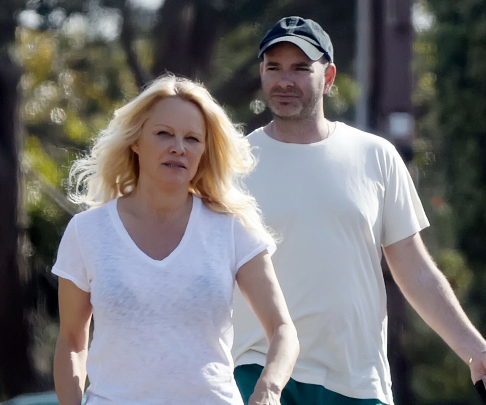 Pamela Anderson, Dan Hayhurst