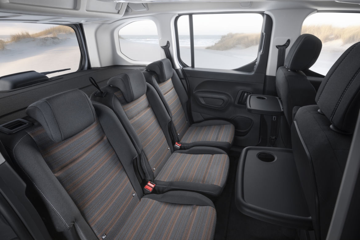 Opel Combo Life - wnętrze