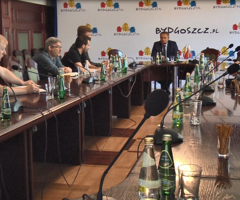 Prezydent Bydgoszczy pozwoli nam mieć broń? Być może będzie o tym decydował [WIDEO]ra