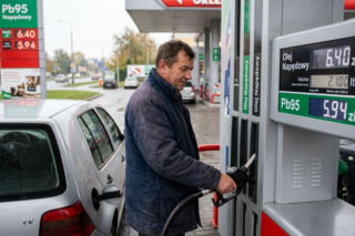 Benzyna 95 kosztuje 5,94 zł, a olej napędowy?