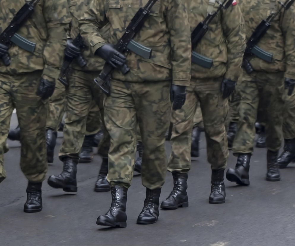 wojsko, żołnierze, marsz, defilada, musztra