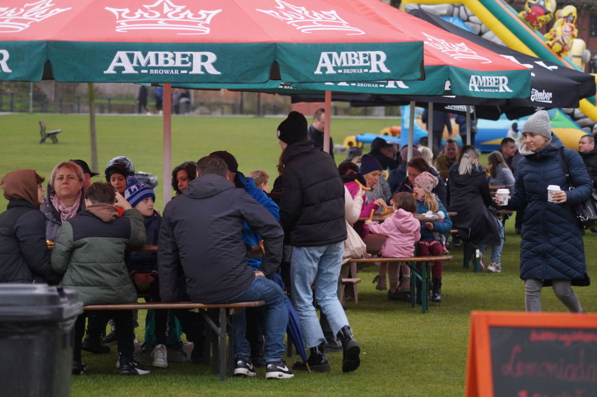 Festiwal Smaków Food Trucków 2023. Restauracje na kółkach zaparkowały na Wyspie Młyńskiej! [ZDJĘCIA]