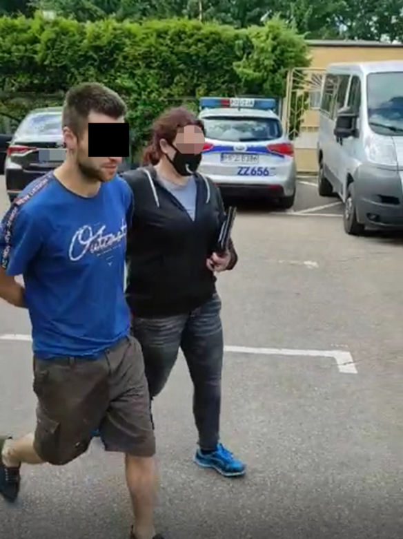 Ksiądz z filmu "Boże Ciało" w rękach policji. Nie uwierzysz, co jak teraz żyje Patryk. B, pierwowzór fałszywego duchownego z filmu