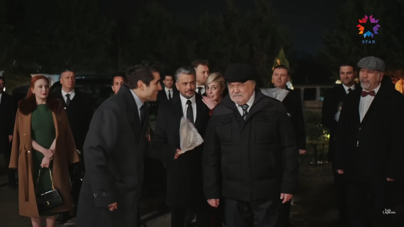 Zaręczyny w "Złotym chłopaku". Tak Halis poprosi o rękę Hatice!