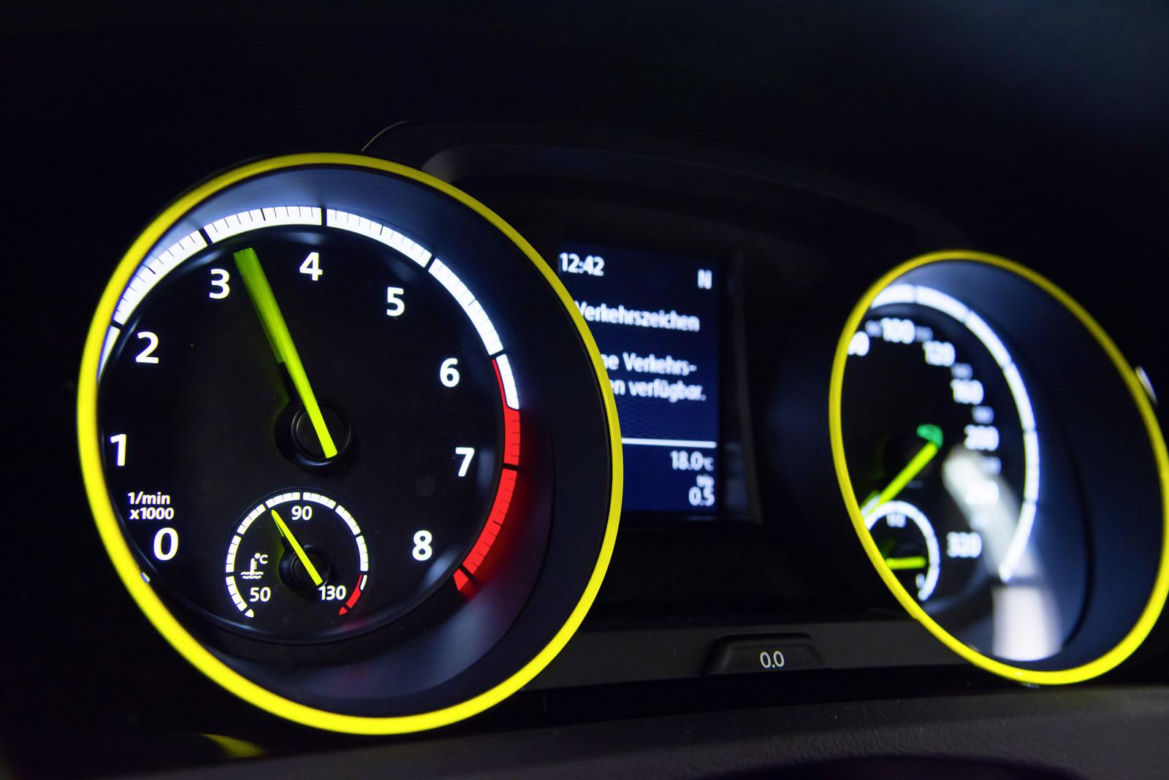 Volkswagen Golf GTI Dark Shine