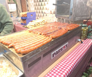 Jarmark Bożonarodzeniowy 2025 na Rynku Głównym w Krakowie. Jedzenie drogie jak nigdy