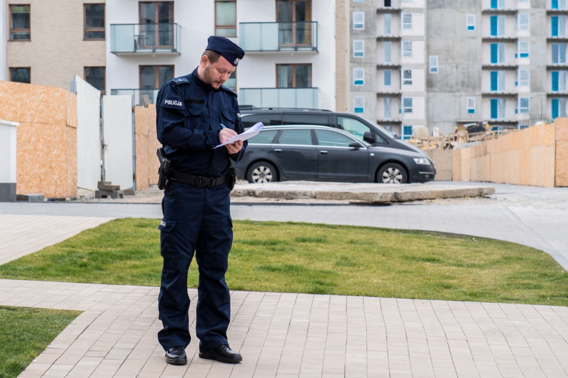Koronawirus w Trójmieście. Tak policjanci sprawdzają czy przestrzegasz kwarantanny