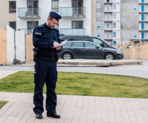 Koronawirus w Trójmieście. Tak policjanci sprawdzają czy przestrzegasz kwarantanny