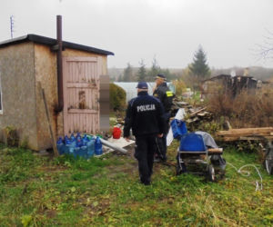 Mrozy dają się bezdomnym najbardziej we znaki. Policja ruszła im z pomocą