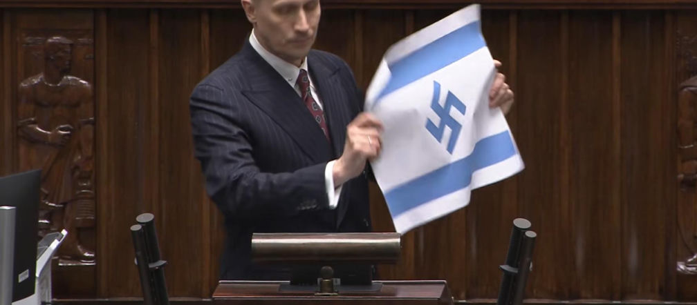 Zamieszanie w Sejmie. Poseł Berkowicz pokazał flagę ze swastyką. Czarzasty od razu z…