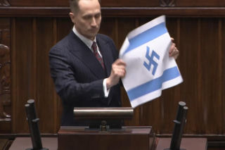 Zamieszanie w Sejmie. Poseł Berkowicz pokazał flagę ze swastyką. Czarzasty od razu zareagował! 