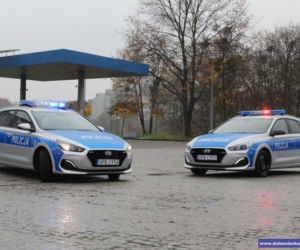 Nowe radiowozy dla policjantów garnizonu dolnośląskiego