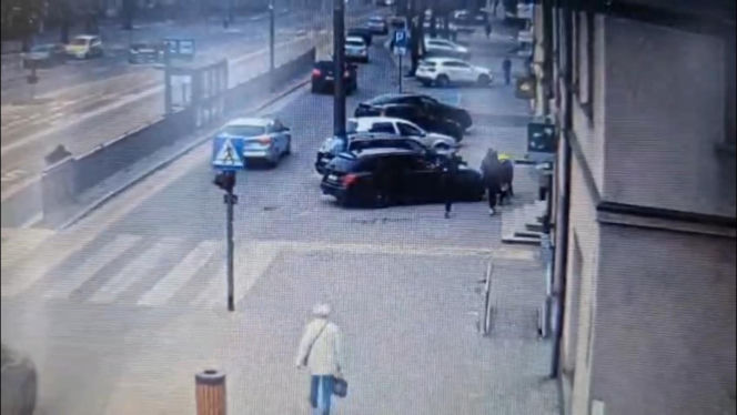 Kobieta zgubiła pieniądze na ulicy. Znalazcy gorzko pożałowali swojej decyzji