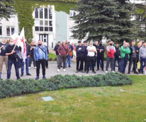 Pikieta w MAN-ie. Związkowa Solidarność w MAN BUS nadal protestuje!