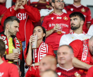 Widzew Łódź - Lech Poznań: Zdjęcia kibiców z meczu 6. kolejki PKO BP Ekstraklasy